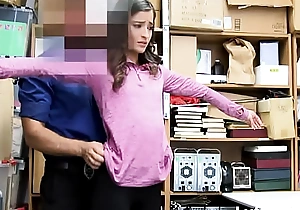 Teen Illegality Shoplifting Again and This Life-span Got Punished