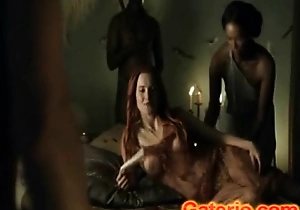 Lucy Reprehensible Desnuda y Follando en Spartacus