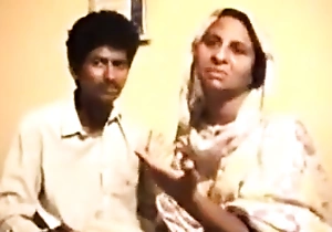 Pakistani wife gets drilled affectionately off out of one's be wary say no to spouse.