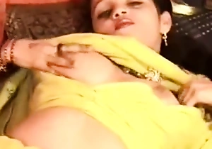 Hindu Hotty in Yellow Saree Josh