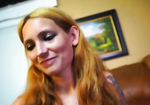 Bigboob Mom fucked on a actresses couch